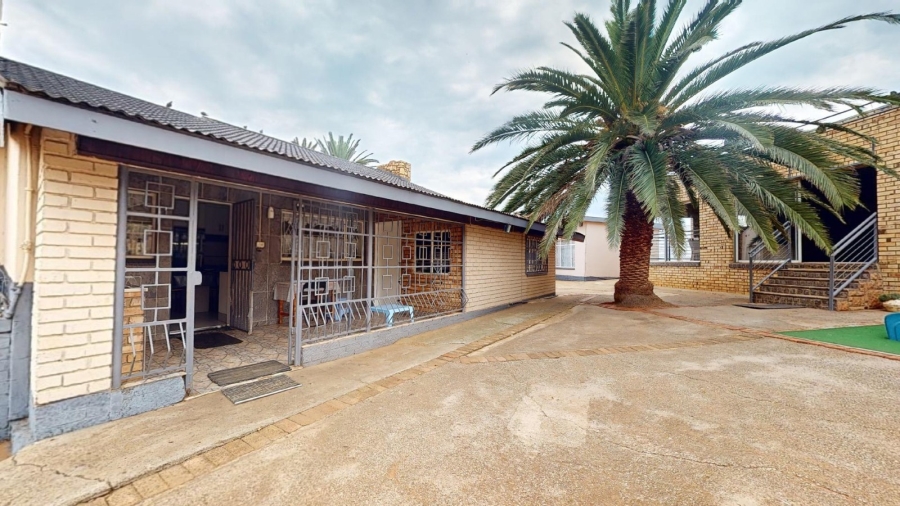 3 Bedroom Property for Sale in Mohadin North West